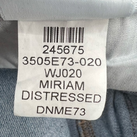 NWT Paige Brigitte Miriam Distressed Boyfriend Denim Jeans Size 24 Women's - Picture 7 of 8